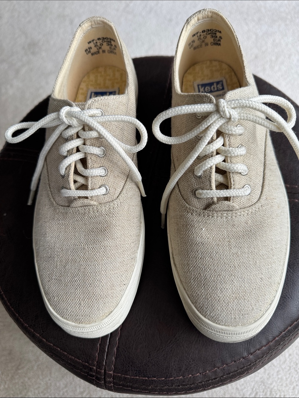 Keds Canvas Low-Top Sneakers in Natural Beige SZ 8.5